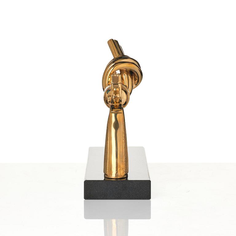 Carl Fredrik Reuterswärd, "Non Violence Knotted Gun".