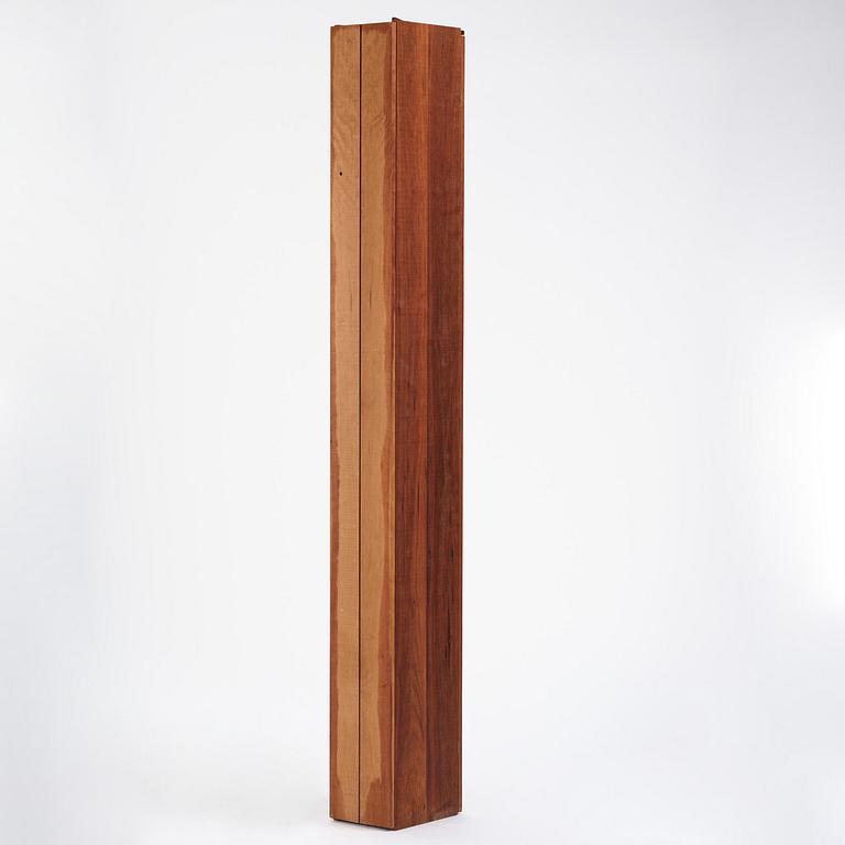 John Kandell, a "Solitär" cabinet, Källemo, Värnamo, post 1981.