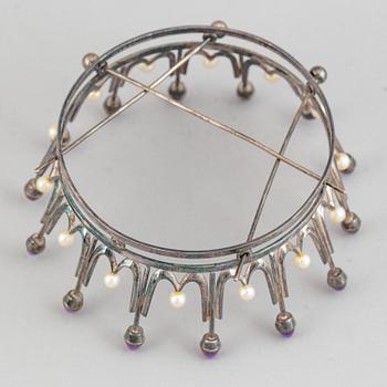 A swedish silver wedding crown withpearls and amethysts, Karl-Erik Palmberg, Falköping 1967.