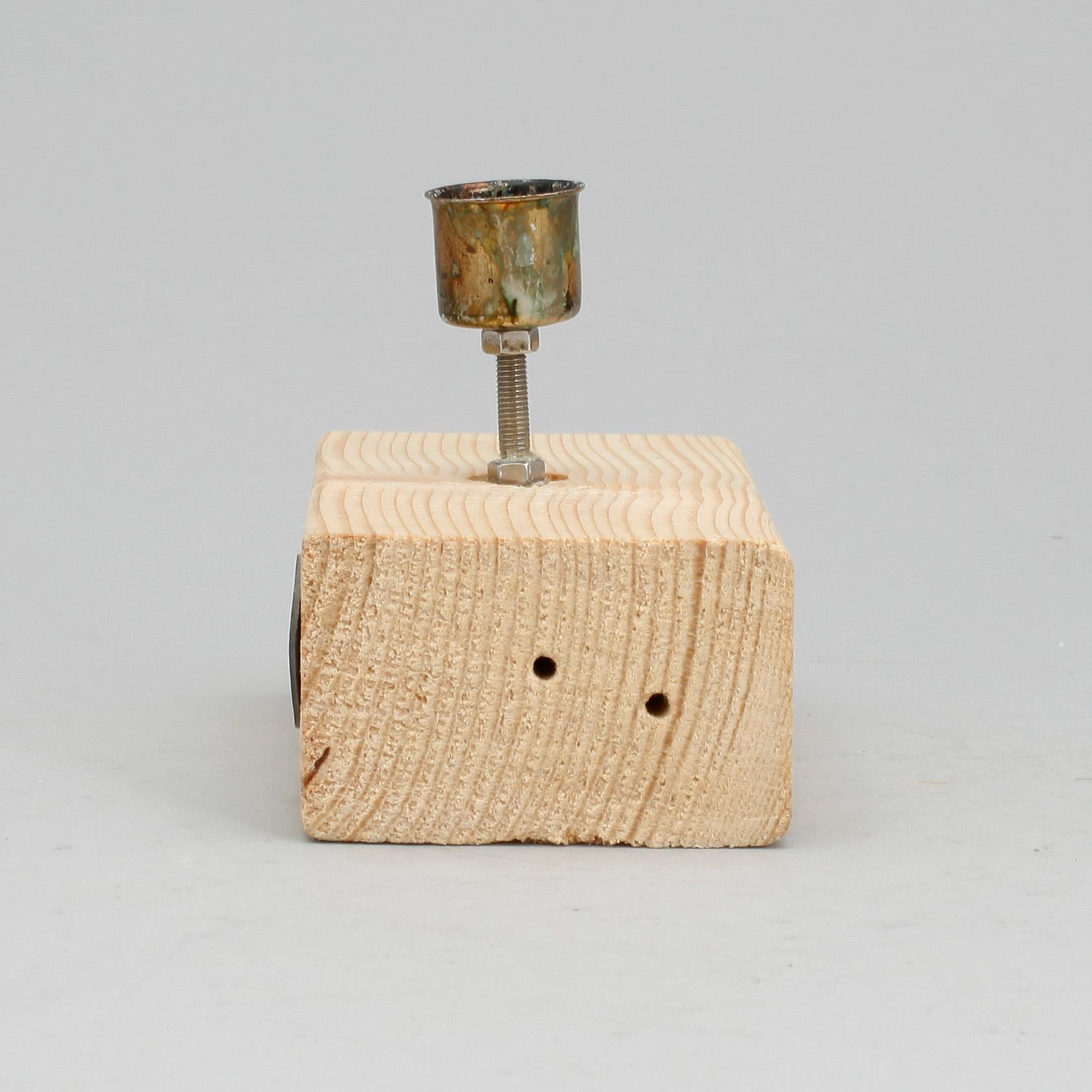 DAN WOLGERS, ljusstake, "Snurrljusstake", märkt D.W. på bricka.