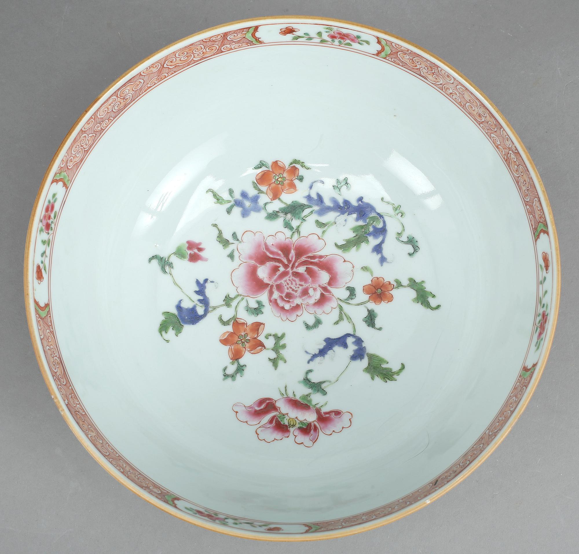 BÅLSKÅL, porslin, Qingdynastin, Qianlong (1736-1735).
