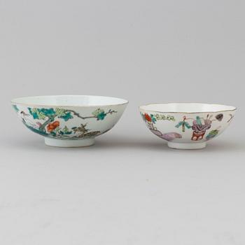 Two late Qing Dynasty porcelaine bowls, around 1900.