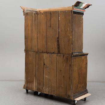 A painted pine cabinet from Ångermanland, 18th Century.