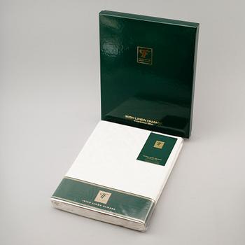 DUK, linnedamast, "Colmcille", Fergusons Irish Linen. 183 x 366 cm.