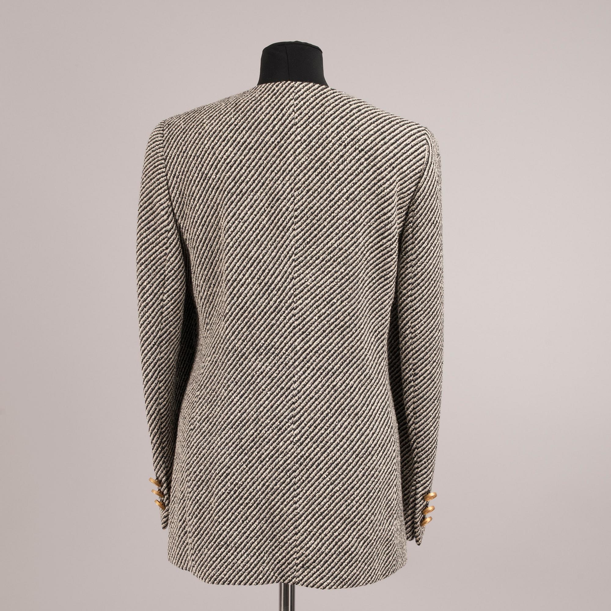 KAVAJ, Louis Féraud.