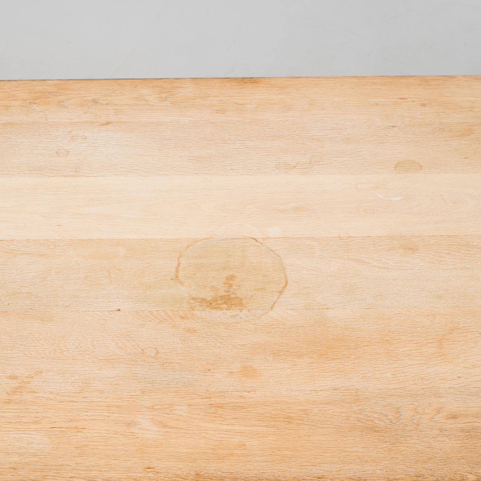 Børge Mogensen, an oak model 262 coffee table for Fredericia Stolefabrik.