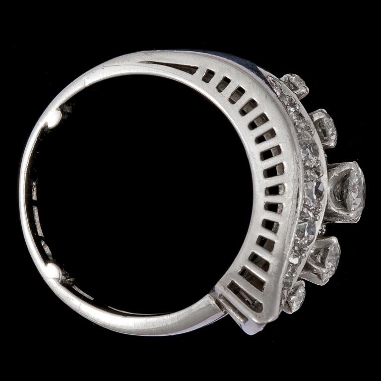 RING, gammalslpade diamanter, tot. ca 1.50 ct. Strömdahl, Stockholm 1957.