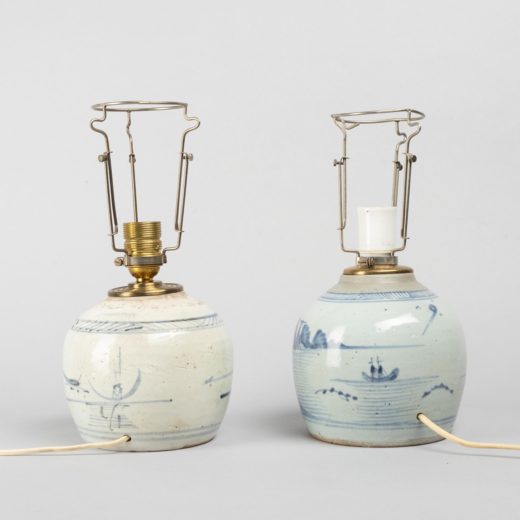 Two similar porcelain table lamps/ginger jars, China, Qing dynasty, 19th century.