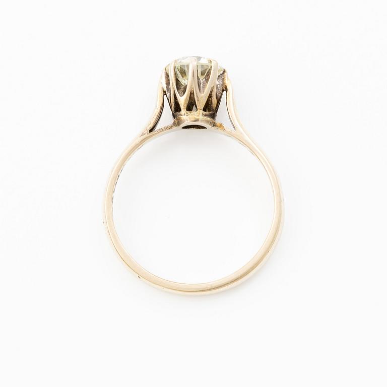 Ring, 18K white gold with brilliant-cut diamond.