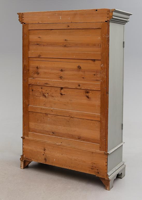KLÄDSKÅP, 1800-talets andra hälft.