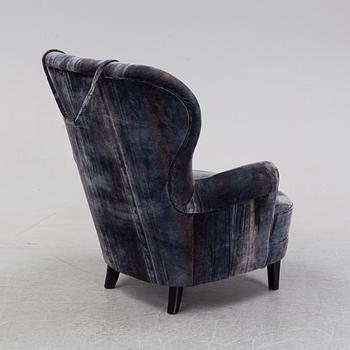 Carl Malmsten, an easy chair, model 'Rundrygg', AB O.H Sjögren, 2016.