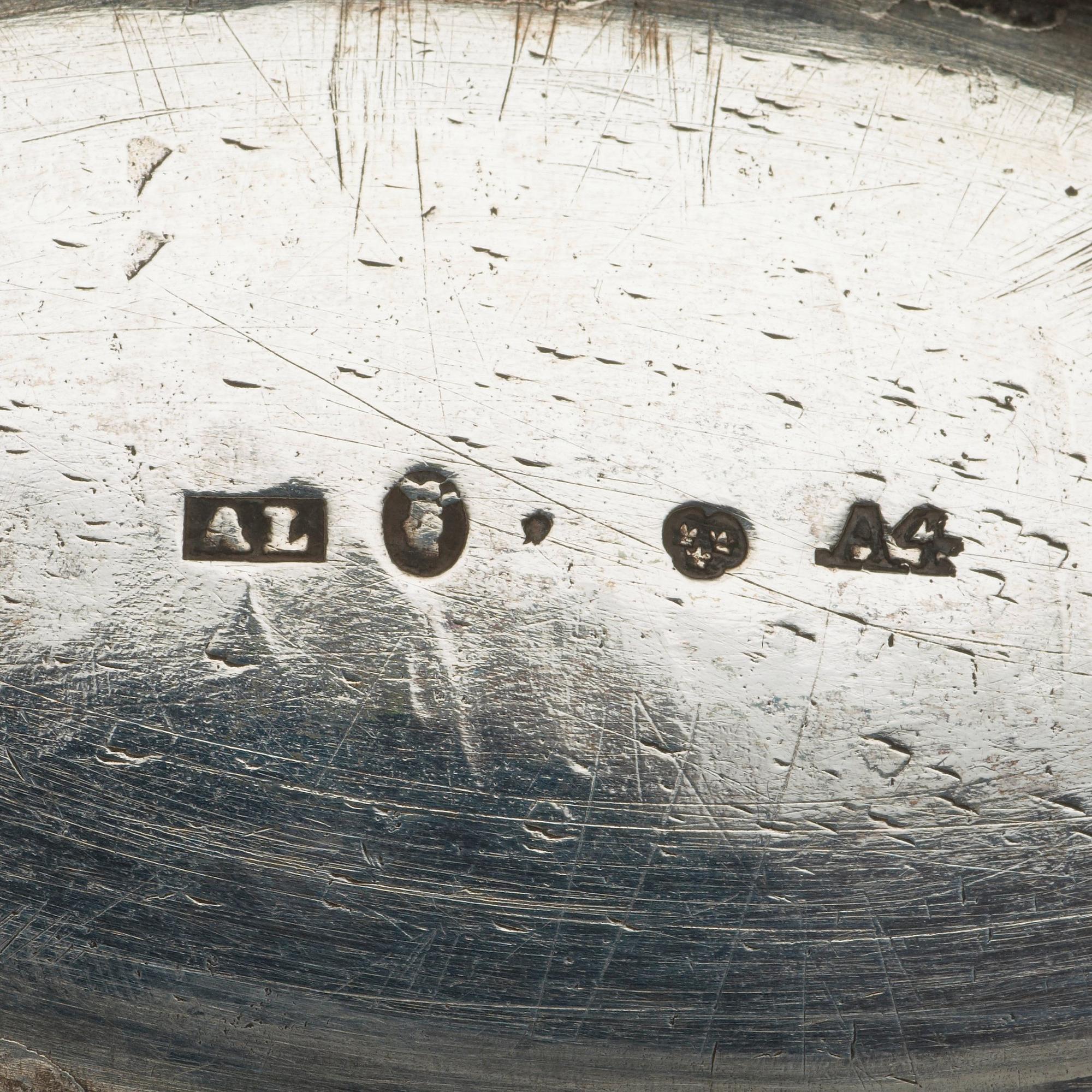 A Swedish 19th century silver sugar-casket, marks of Anders Lundqvist, Stockholm 1831.