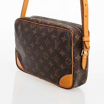 Louis Vuitton, a Monogram 'Trocadero 27' Bag.