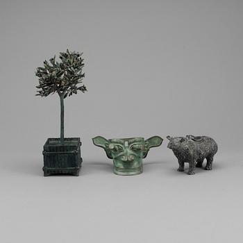 FIGURINER, 3 st. Brons. Modern tillverkning.