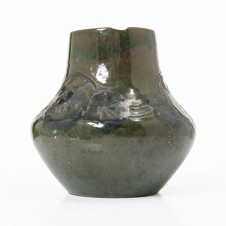 Hilma Persson-Hjelm, Vase, glazed earthenware, made in the artist’s own studio, Arvika, 1912, Art Nouveau. No. 1937.