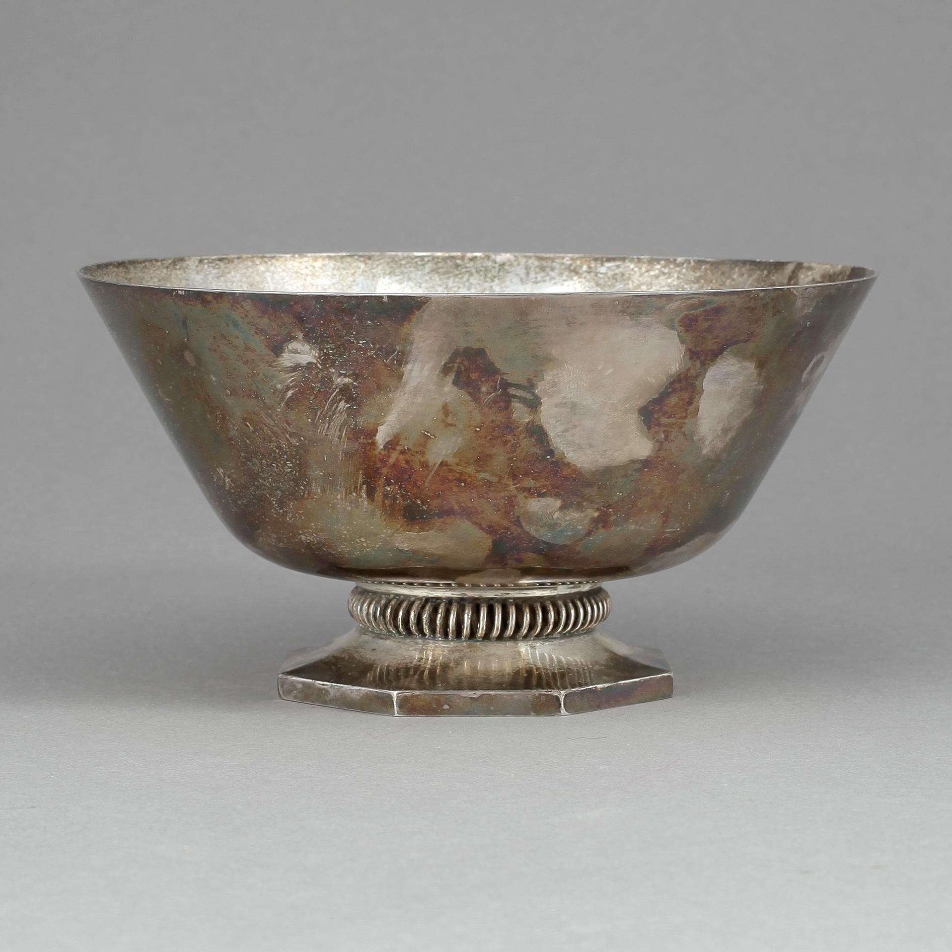 SKÅL, silver, CFG Stockholm 1954. Vikt 328,7 g.