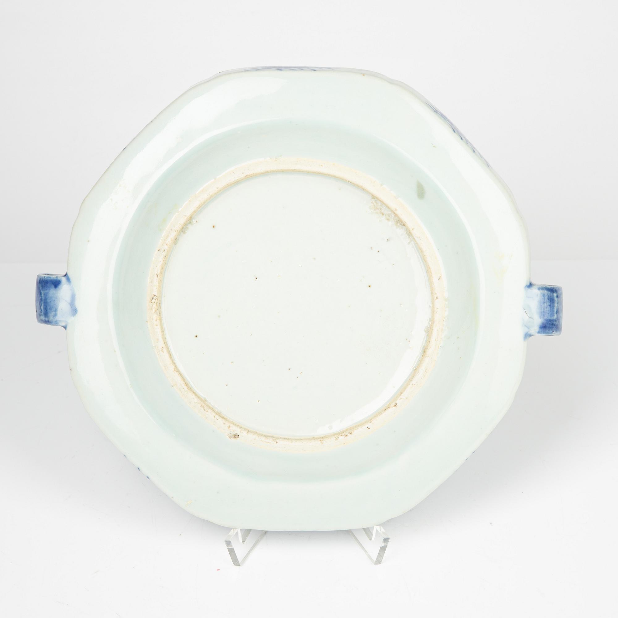 Värmefat, porslin, Kina, Qingdynastin, 1800-tal.