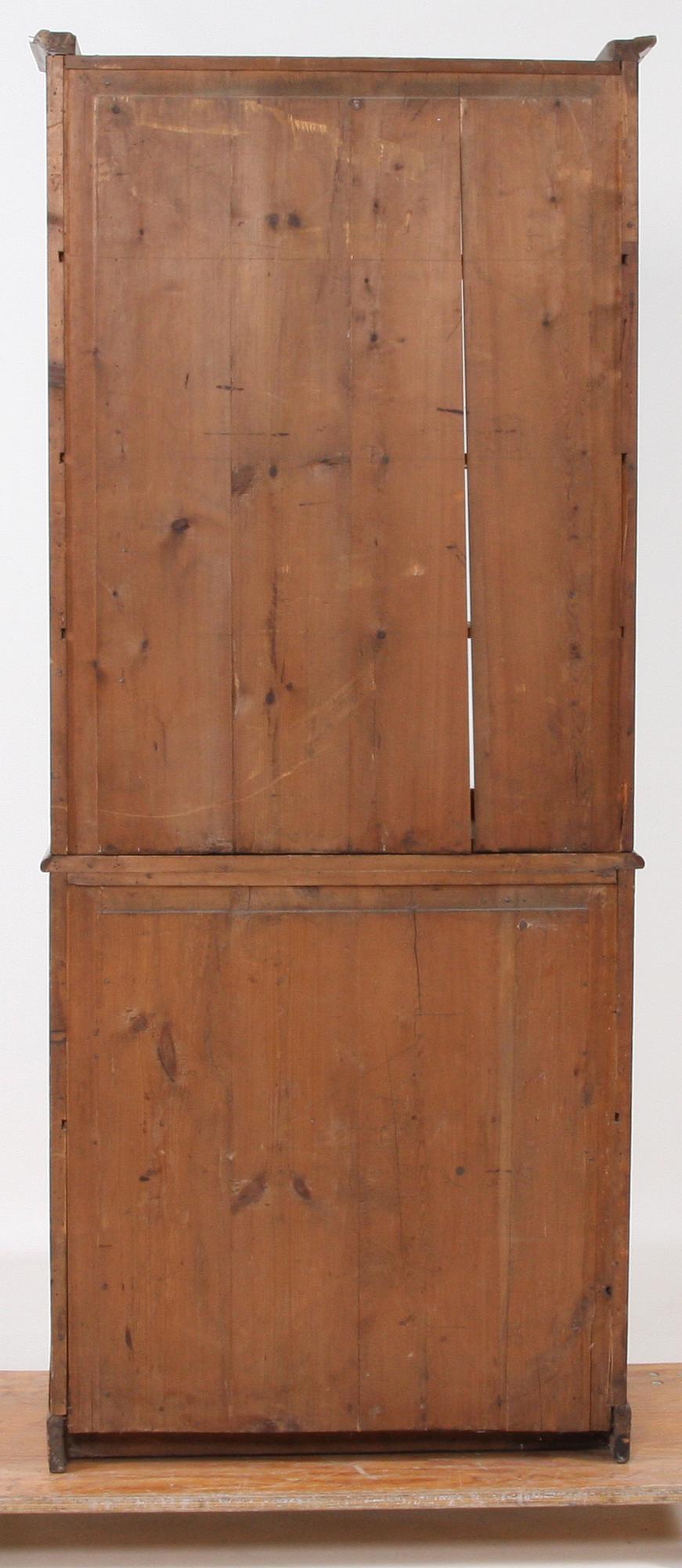 BOKSKÅP, 1800-tal.
