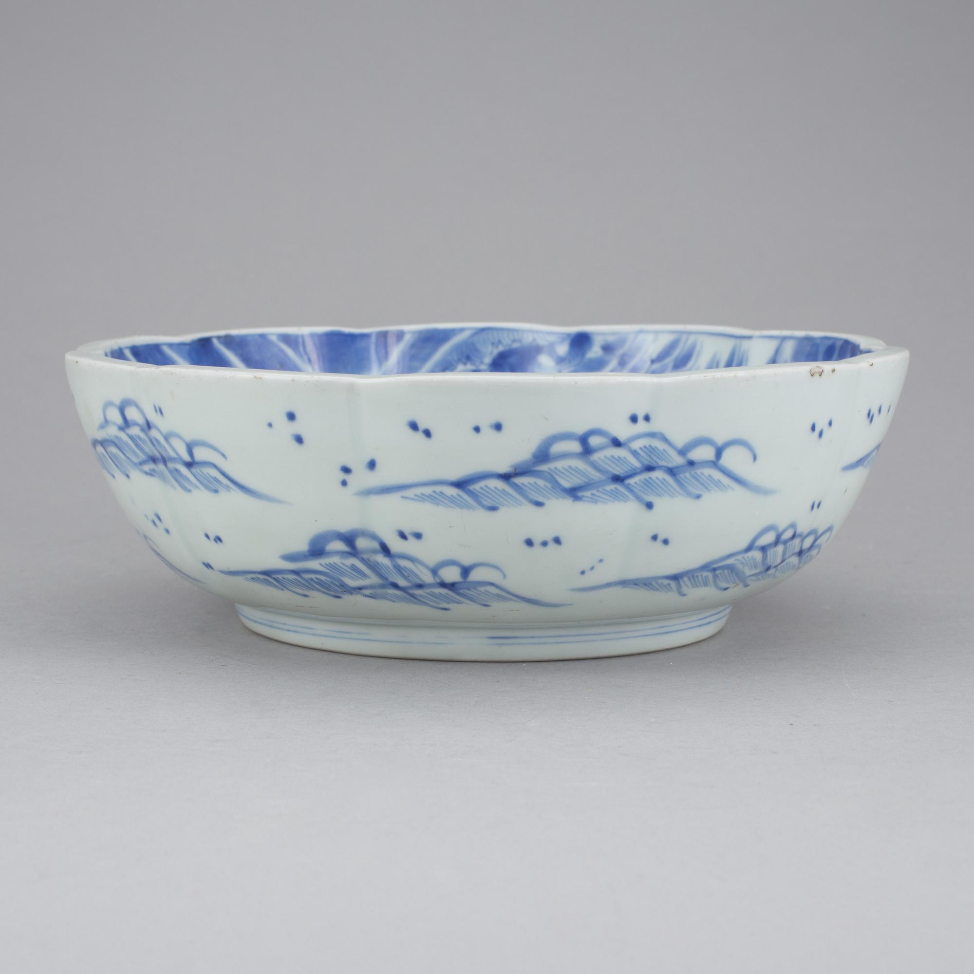 SKÅL, porslin, stor, Japan, omkring 1900.