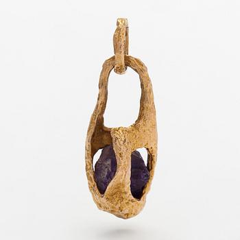 Björn Weckström, a 14K gold and amethyst pendant 'Raindeerbell' for Lapponia 1983.