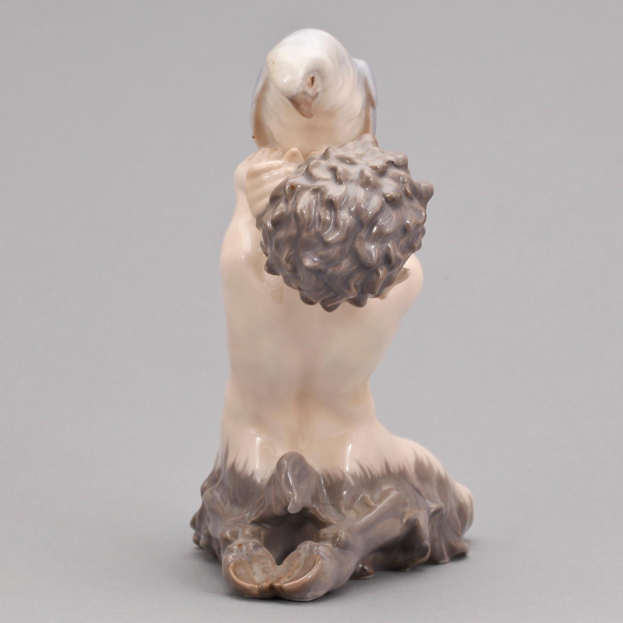 FIGURIN, porslin, Royal Copenhagen, 1900-tal.