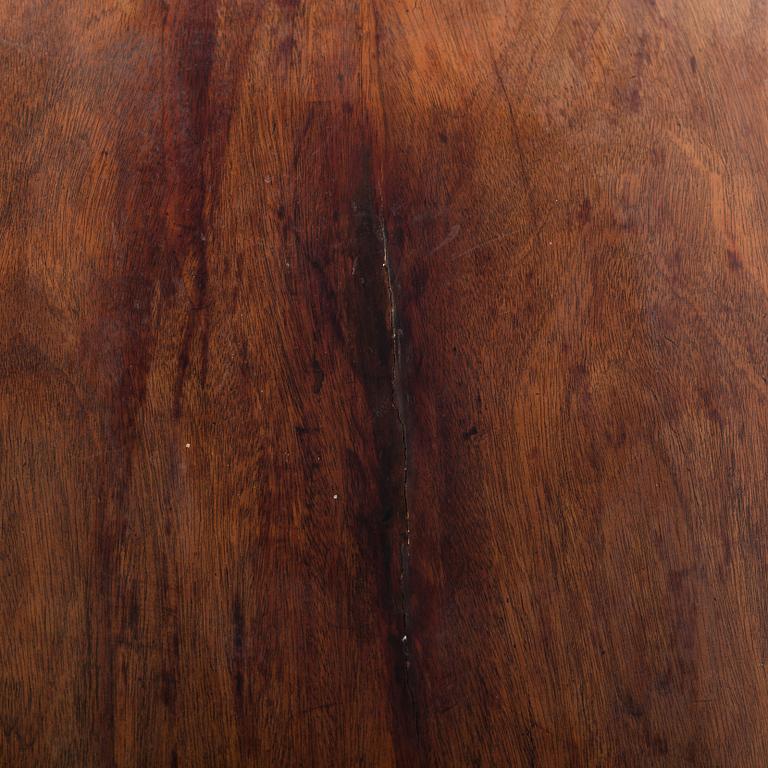 An early 20th century table.