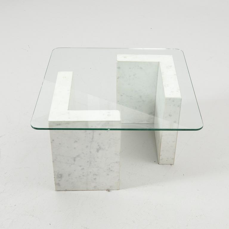 Side table, latter half of the 20th century.