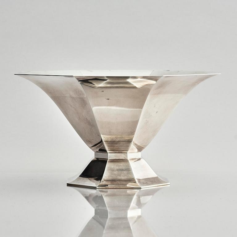 Wiwen Nilsson, a sterling silver bowl on foot, Lund, Sweden 1942.