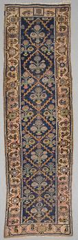 GALLERIMATTA, semiantik, orientalisk, ca 332 x 98 cm.