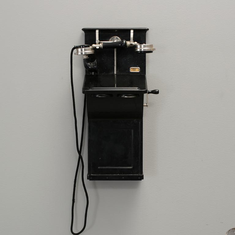 VÄGGTELEFON, Kungliga Telegrafverkets verkstad, Nynäshamn, 1900-talets första kvartal.