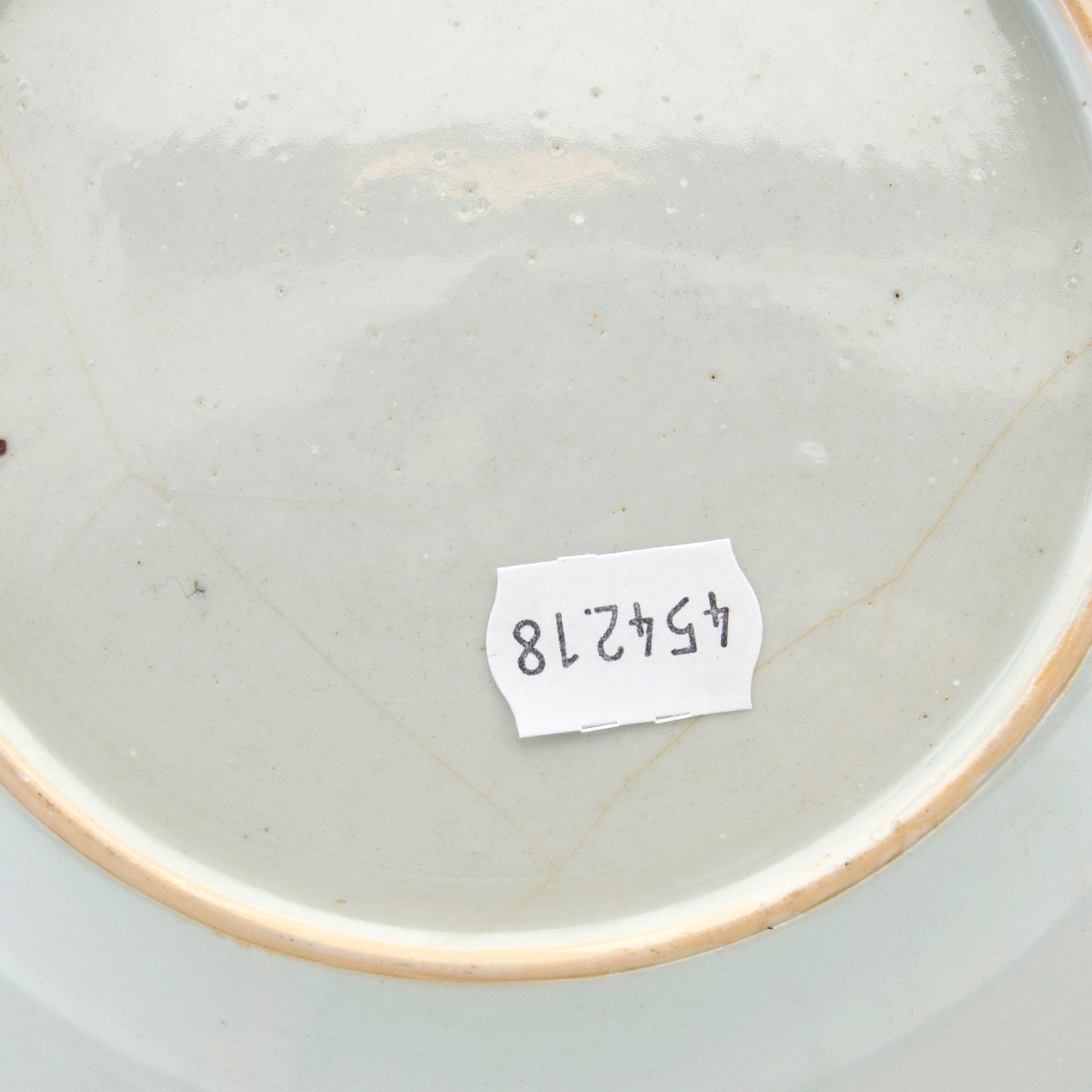 Plates/shallow bowls, 4 pcs, China, 18th century, porcelain.