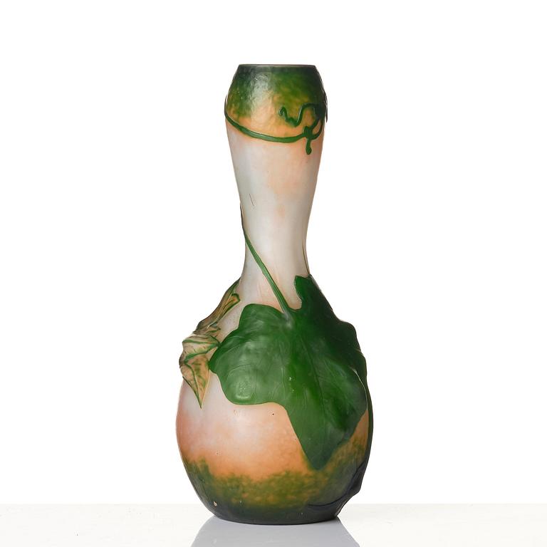 Daum Frères, an Art Nouveau soufflé glass vase, "Coloquinte en fleurs", Nancy, France, ca 1906-1907.