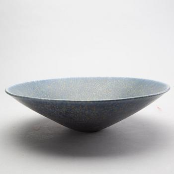 CARL-HARRY STÅLHANE, a signed stone ware bowl, 1950's.