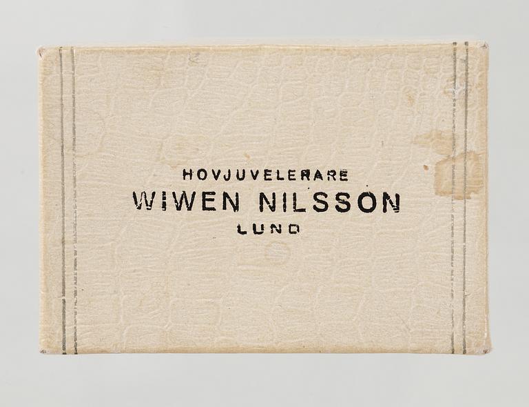 WIWEN NILSSON, hängsmycke, Lund 1942,