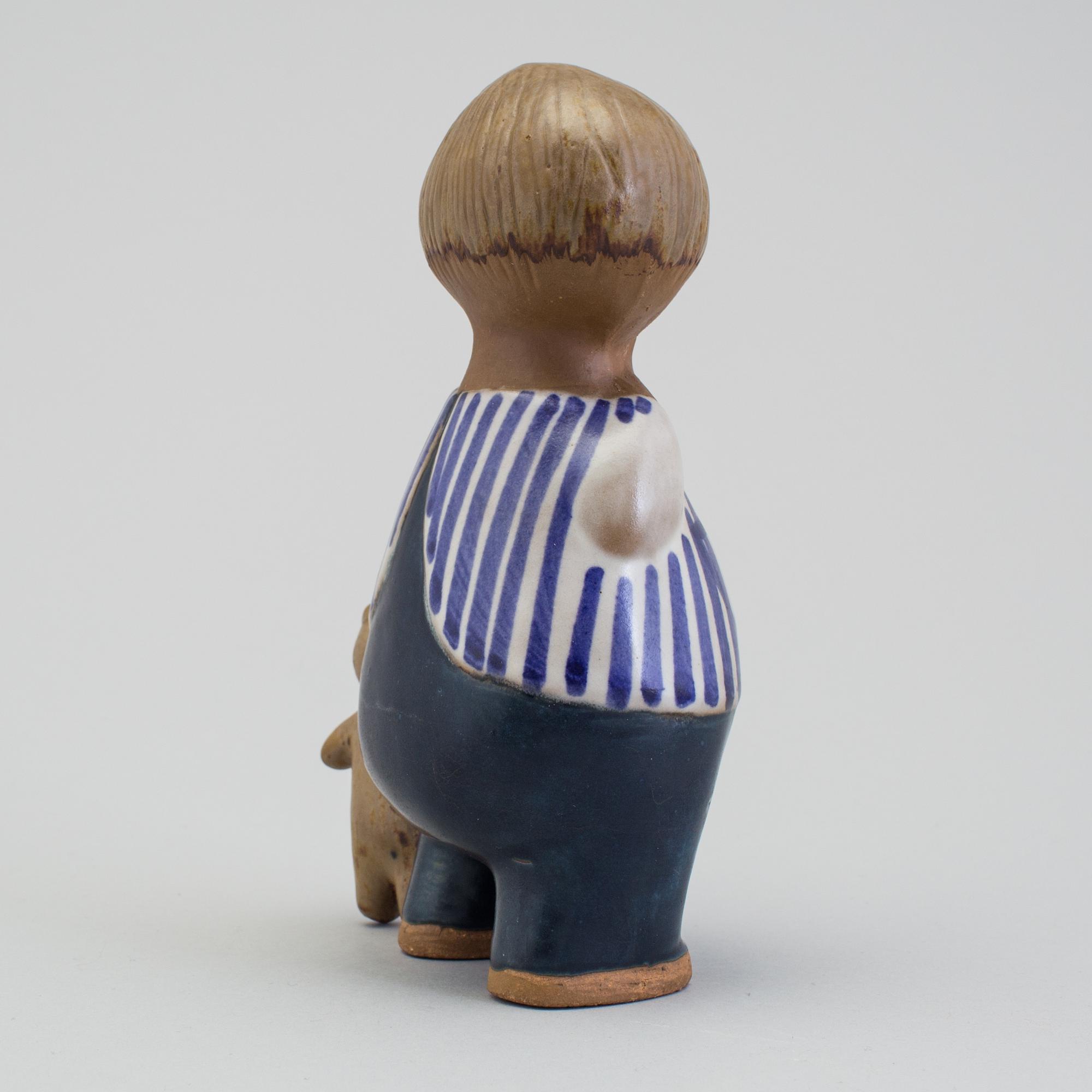 LISA LARSON, figurin i stengods, "Malin", Gustavsberg. I produktion 1962-1980.