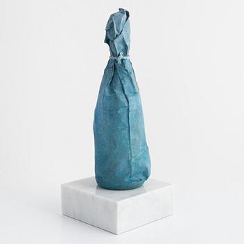 Yrjö Edelmann, "Wrapped Moët & Chandon".