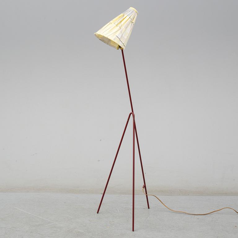 A mid 20th Century floor lamp.