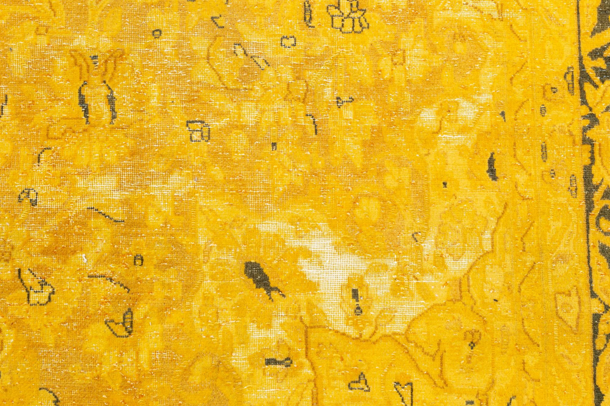 A Kirman carpet of 'vintage' design, c 382 x 293 cm.