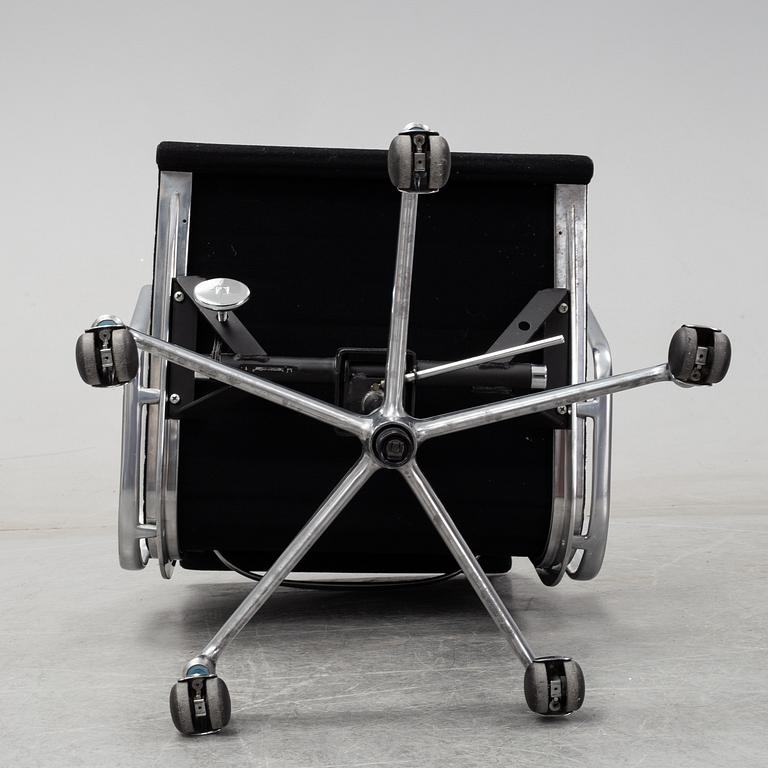 Charles & Ray Eames, 'EA 107' office chair for Herman Miller.