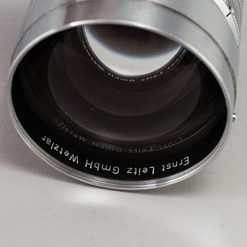 A chrome Leica Summarex f=8,5 cm 1:1,5 lens no 1008826 designed by av Max Berek, Ernst Leitz, Wetzlar . 1943-1960.
