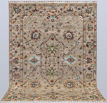 A rug, Zigler design, approx. 239 x 173 cm.