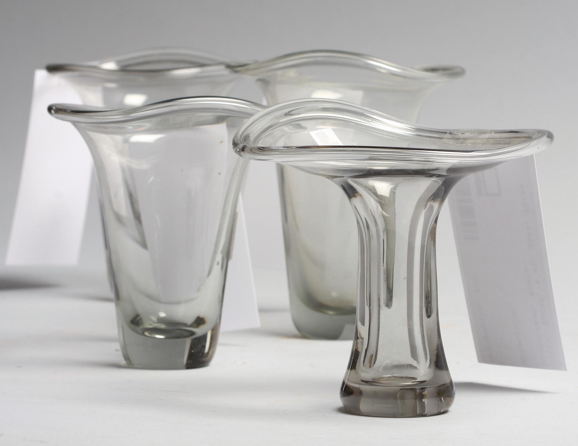 VASER, 4 st, glas, Vicke Lindstrand, Kosta.
