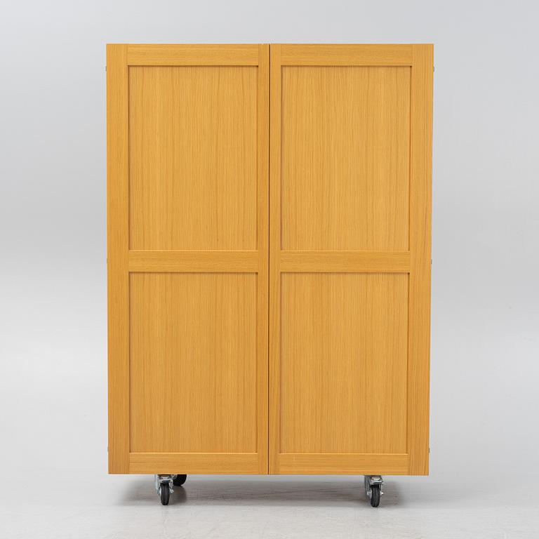 Vico Magistretti, a 'Shigeto' oak cabinet, De Padova, Italy.