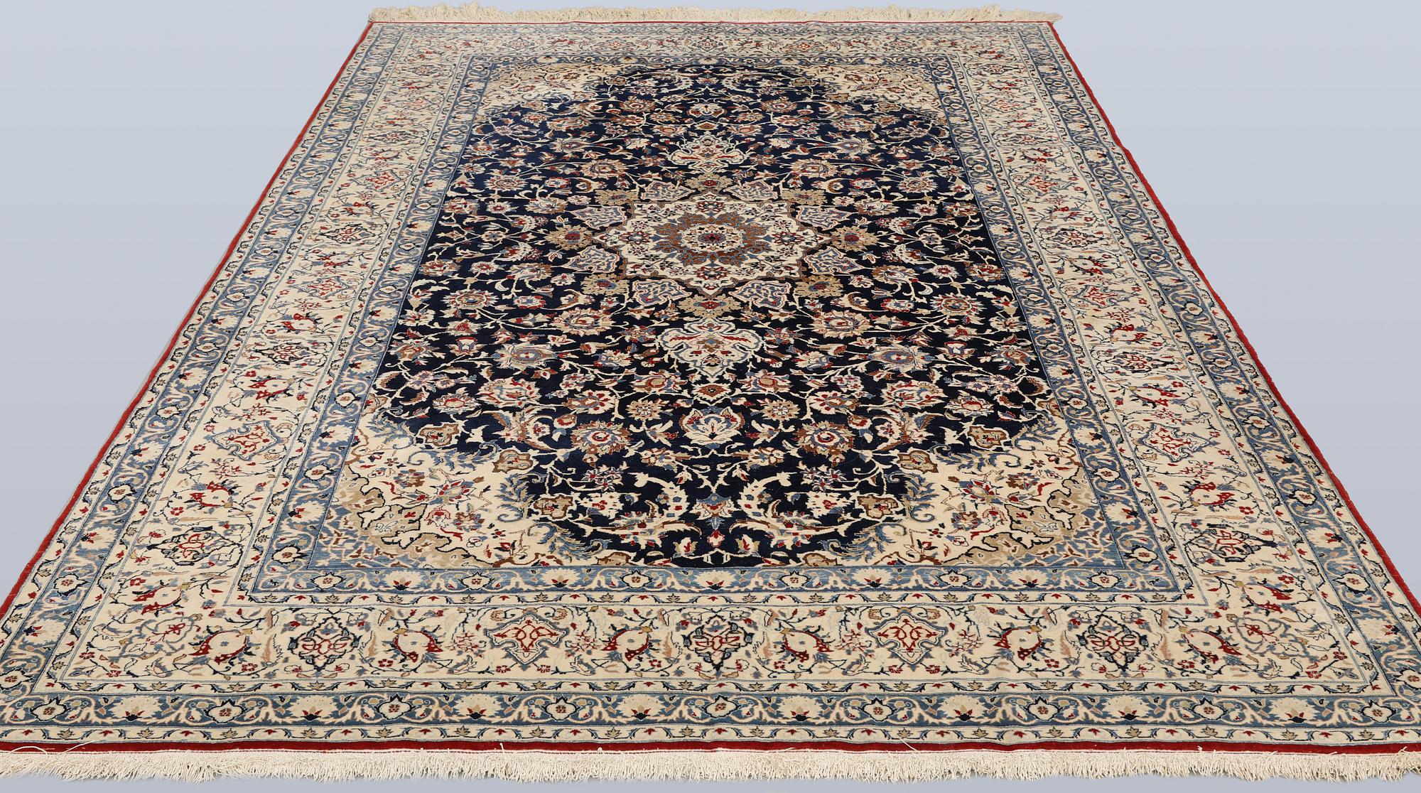 Matta, semiantik Nain, part silk, s.k. Tuteshk, ca 310 x 193 cm.