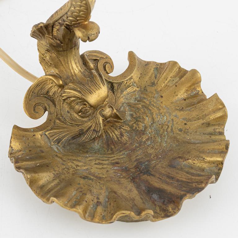 Bordslampa, empirestil, 1900-talets första hälft.