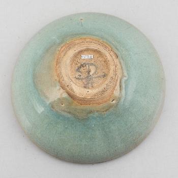 A Junyao glazed bowl. Yuan / Ming dynasty.