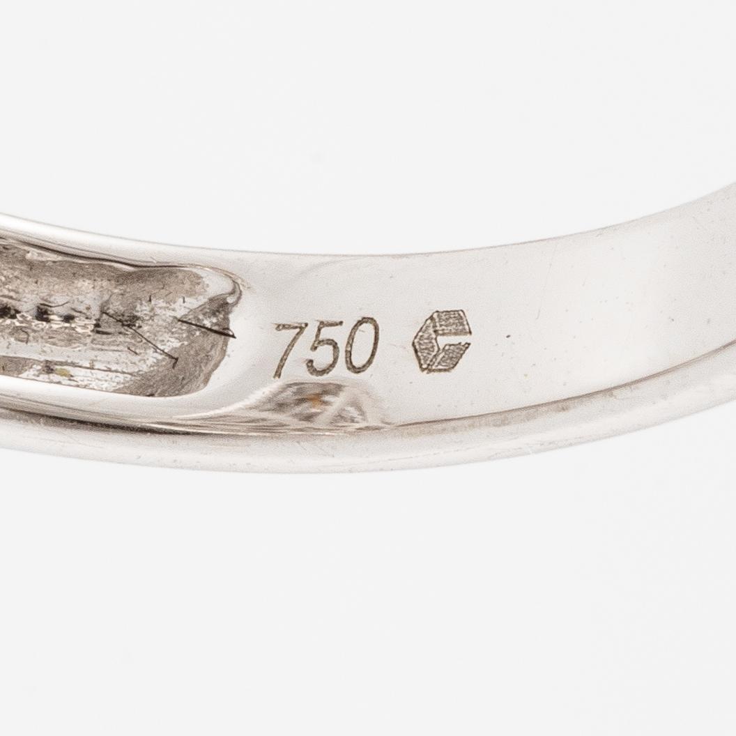 Ring in 18K white gold set with brilliant-cut diamonds,.