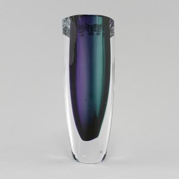 VAS, glas, Göran Wärff, Kosta Boda, signerad, 1900-talets andra hälft.