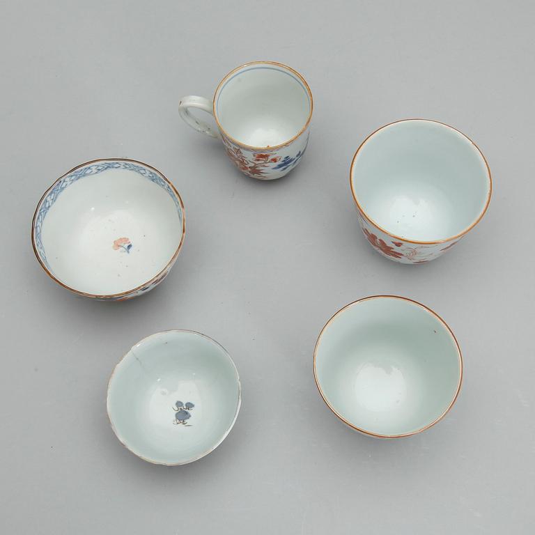 KOPPAR, 5 st, porslin, Kina, 1700-tal.