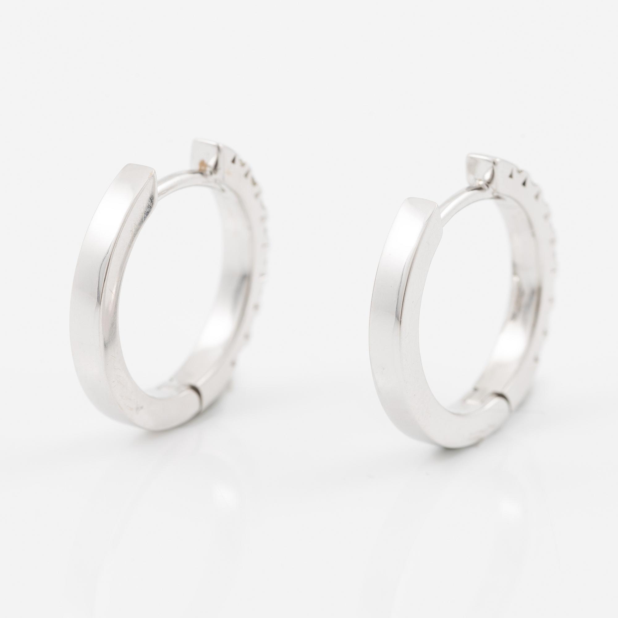 Ett par örhängen 18K vitguld med flanderslipade diamanter.